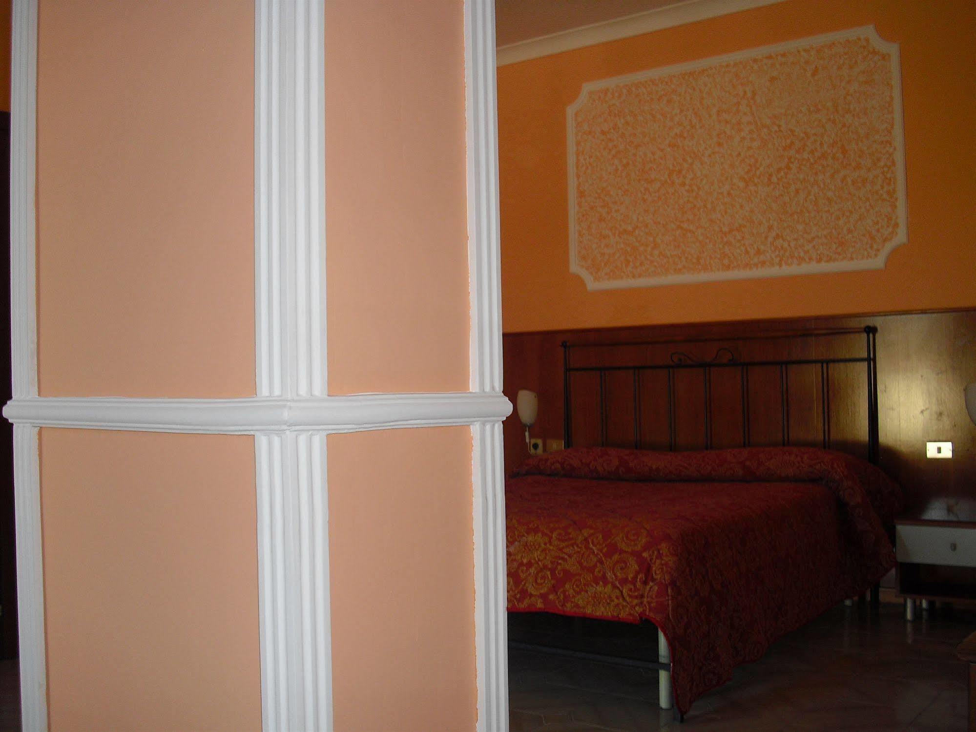 Darfla Hotel Pozzuoli Exterior photo